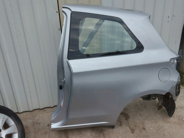 bontott TOYOTA YARIS Bal hátsó Sárvédő