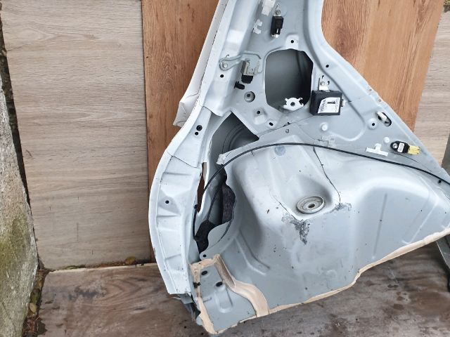 bontott TOYOTA YARIS Bal hátsó Sárvédő