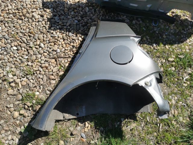 bontott TOYOTA YARIS Bal hátsó Sárvédő