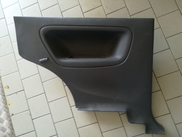 bontott TOYOTA YARIS Bal hátsó Ülés melletti Kárpit