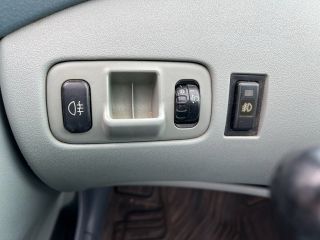 bontott TOYOTA YARIS Bal hátsó Zsanér