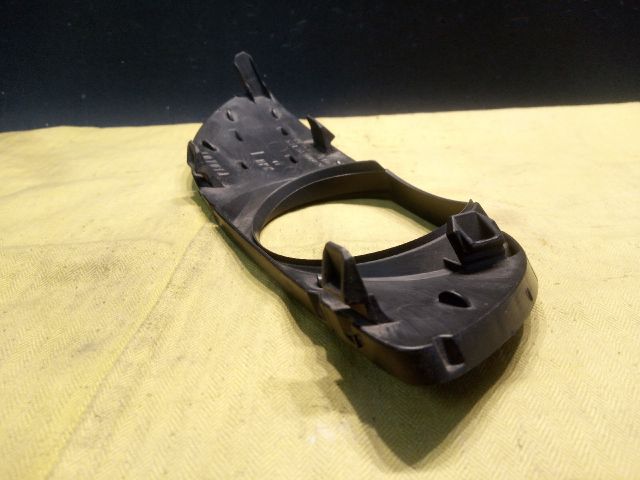 bontott TOYOTA YARIS Bal Ködfényszóró Lámpakeret