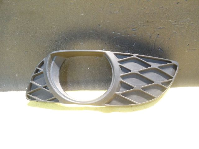 bontott TOYOTA YARIS Bal Ködfényszóró Lámpakeret