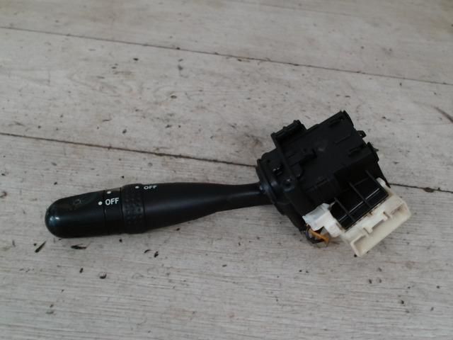 bontott TOYOTA YARIS Bal Kormánykapcsoló Irányjelző