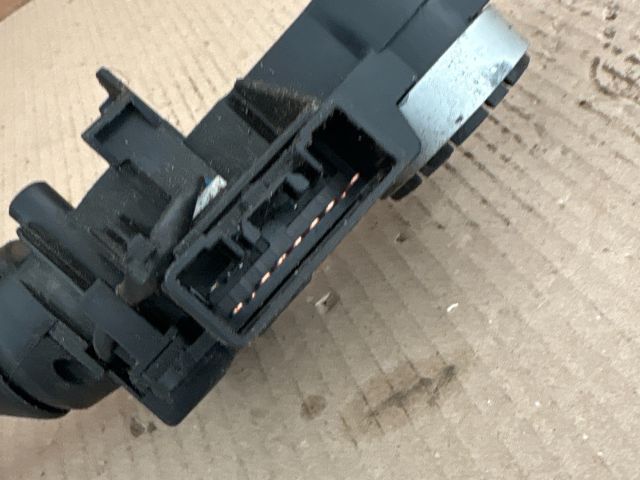 bontott TOYOTA YARIS Bal Kormánykapcsoló Irányjelző