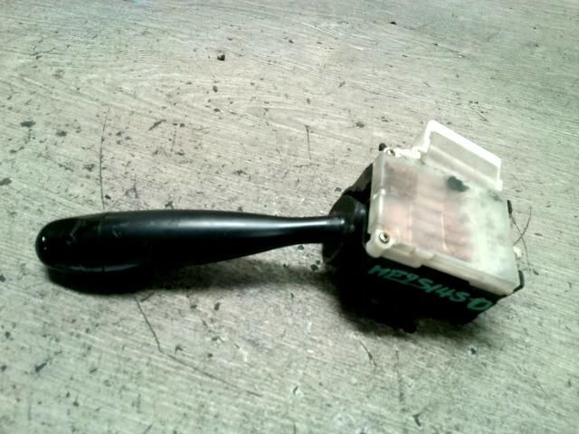 bontott TOYOTA YARIS Bal Kormánykapcsoló Irányjelző