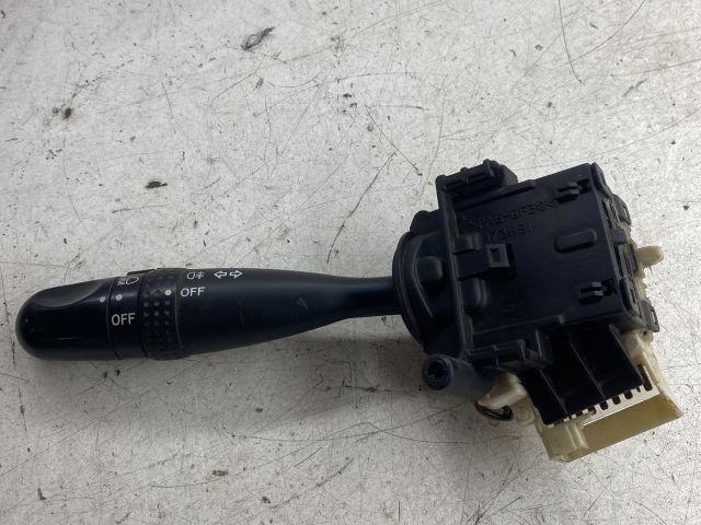 bontott TOYOTA YARIS Bal Kormánykapcsoló Irányjelző