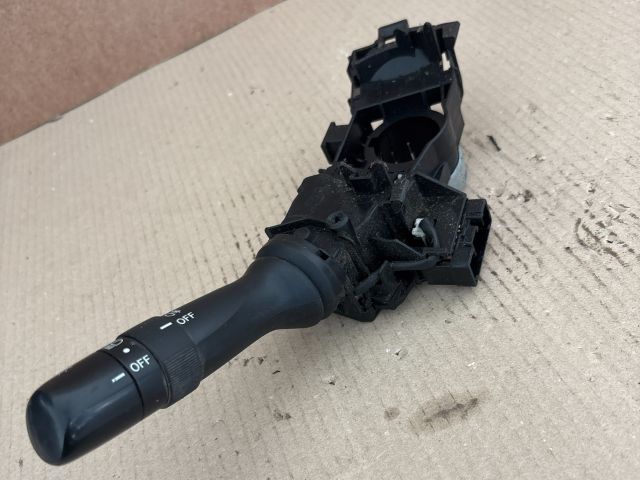 bontott TOYOTA YARIS Bal Kormánykapcsoló Irányjelző