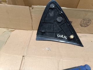 bontott TOYOTA YARIS Bal Műszerfal Oldalkárpit