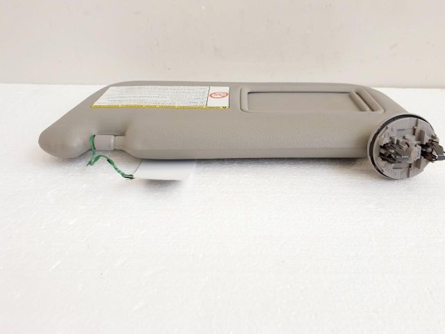 bontott TOYOTA YARIS Bal Napellenző