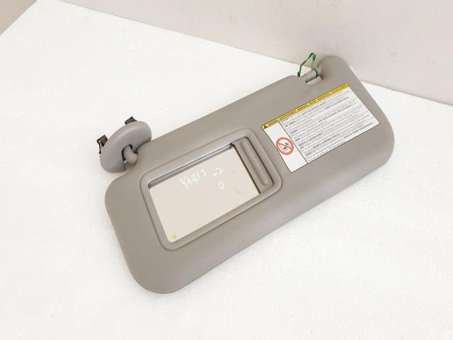 bontott TOYOTA YARIS Bal Napellenző