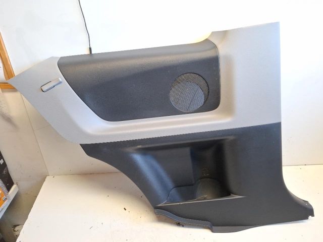 bontott TOYOTA YARIS Bal Oldalkárpit (2-3 ajtóshoz hátra)