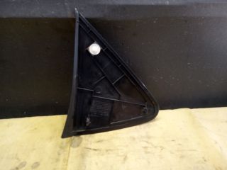 bontott TOYOTA YARIS Bal Sárvédő Csavar Burkolat