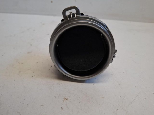 bontott TOYOTA YARIS Bal Szellőző