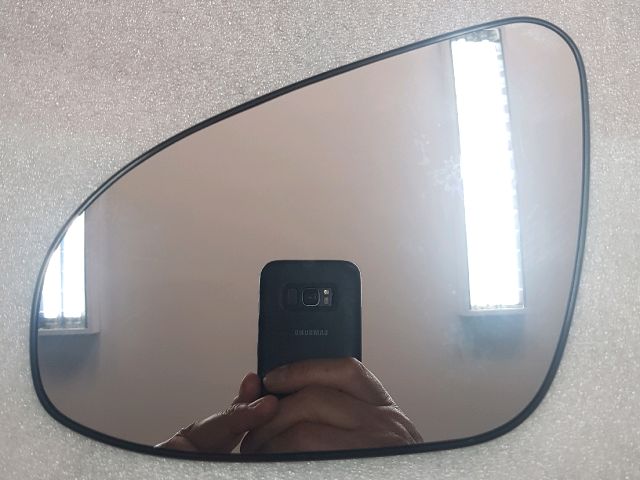 bontott TOYOTA YARIS Bal Tükörlap