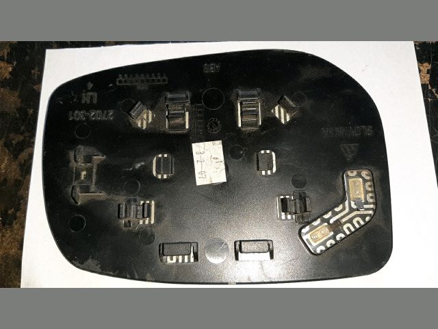 bontott TOYOTA YARIS Bal Tükörlap