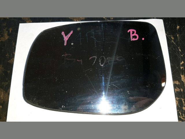 bontott TOYOTA YARIS Bal Tükörlap