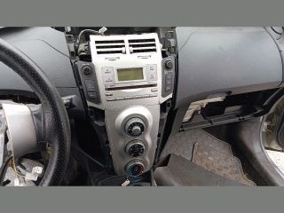 bontott TOYOTA YARIS Bal Visszapillantó Tükör (Elektromos)