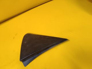 bontott TOYOTA YARIS Bal Visszapillantó Tükör Előtti Burkolat