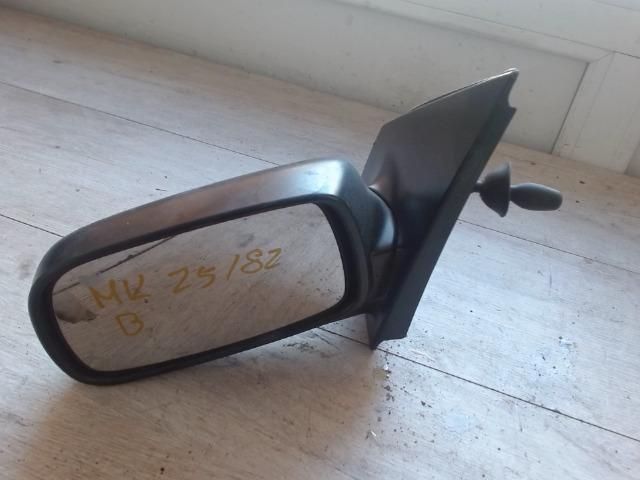 bontott TOYOTA YARIS Bal Visszapillantó Tükör (Mechanikus)