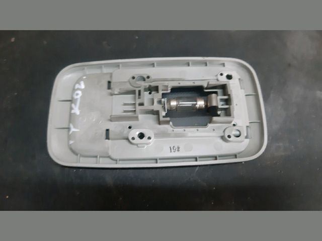 bontott TOYOTA YARIS Beltér Világítás Hátsó