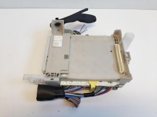 bontott TOYOTA YARIS Biztosítéktábla Utastér