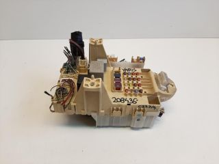 bontott TOYOTA YARIS Biztosítéktábla Utastér