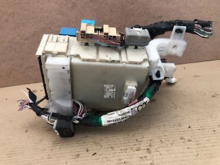 bontott TOYOTA YARIS Biztosítéktábla Utastér