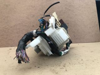 bontott TOYOTA YARIS Biztosítéktábla Utastér