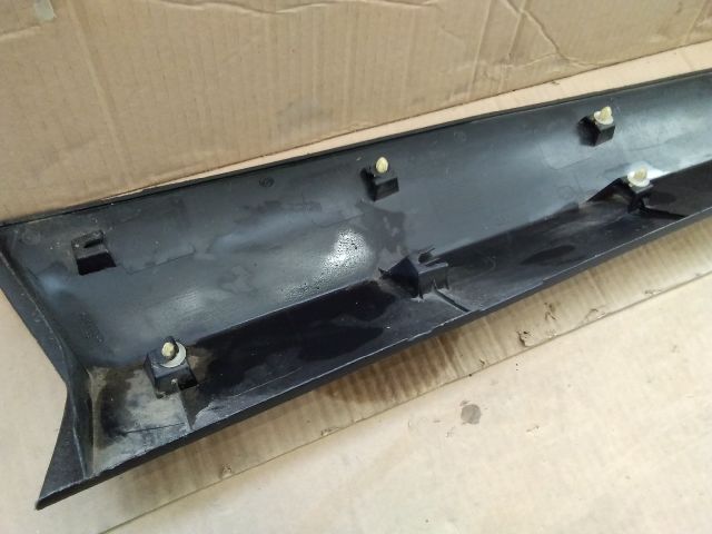 bontott TOYOTA YARIS CROSS Bal első Ajtó Díszléc