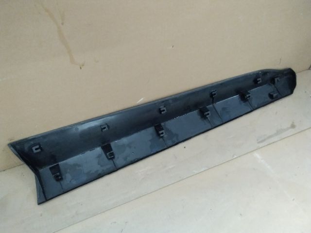 bontott TOYOTA YARIS CROSS Bal első Ajtó Díszléc