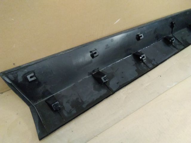 bontott TOYOTA YARIS CROSS Bal első Ajtó Díszléc