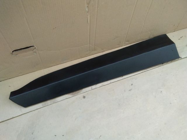 bontott TOYOTA YARIS CROSS Bal első Ajtó Díszléc