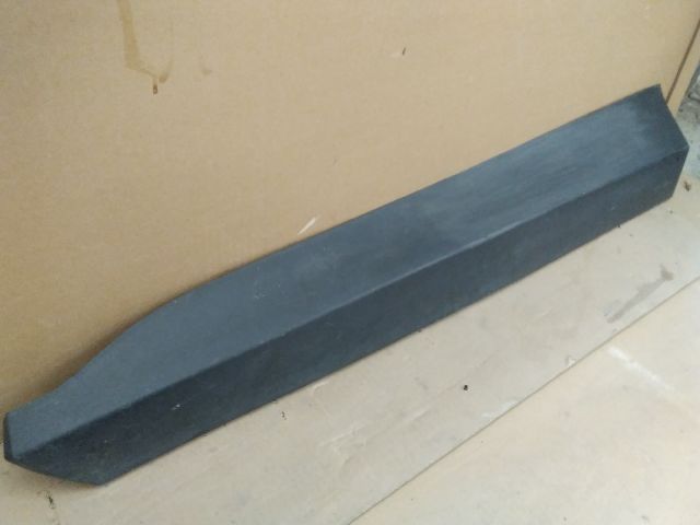 bontott TOYOTA YARIS CROSS Bal első Ajtó Díszléc