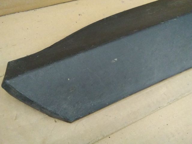 bontott TOYOTA YARIS CROSS Bal első Ajtó Díszléc