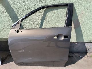 bontott TOYOTA YARIS CROSS Bal első Ajtó (Részeivel)