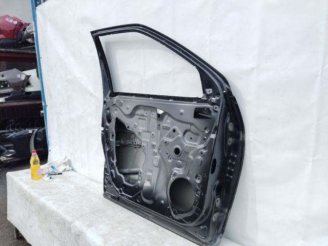 bontott TOYOTA YARIS CROSS Bal első Ajtó (Üres lemez)