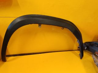 bontott TOYOTA YARIS CROSS Bal első Sárvédő Díszléc