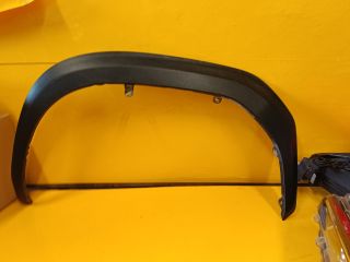 bontott TOYOTA YARIS CROSS Bal első Sárvédő Díszléc