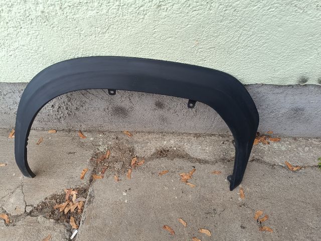 bontott TOYOTA YARIS CROSS Bal első Sárvédő Díszléc