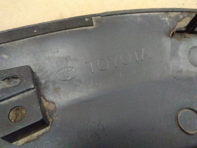 bontott TOYOTA YARIS CROSS Bal első Sárvédő Díszléc