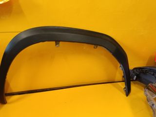 bontott TOYOTA YARIS CROSS Bal első Sárvédő Díszléc