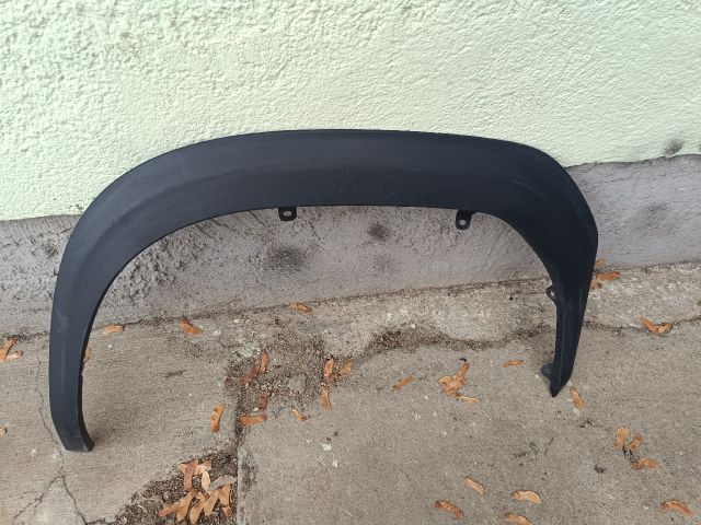 bontott TOYOTA YARIS CROSS Bal első Sárvédő Díszléc