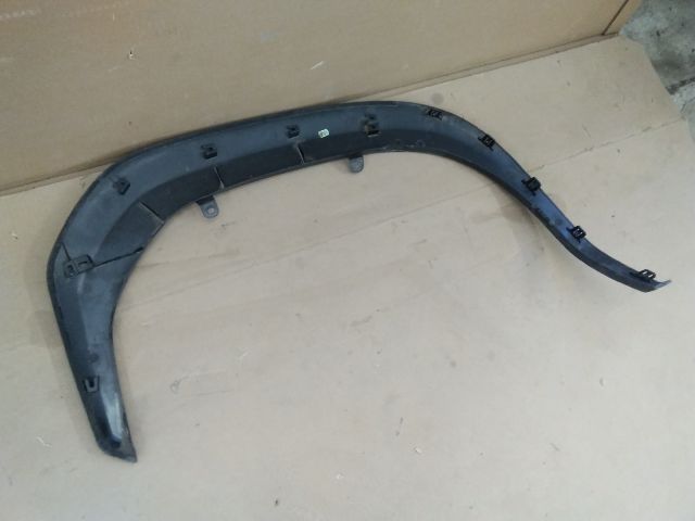 bontott TOYOTA YARIS CROSS Bal első Sárvédő Díszléc