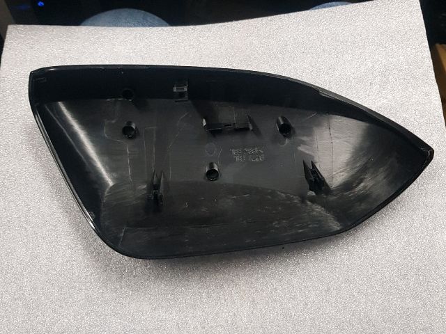 bontott TOYOTA YARIS CROSS Bal Visszapillantó Tükör Burkolat