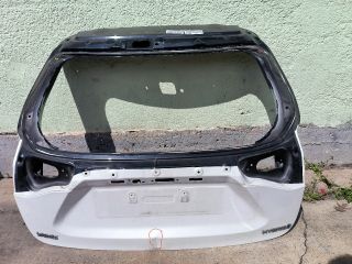 bontott TOYOTA YARIS CROSS Csomagtérajtó (Üres lemez)