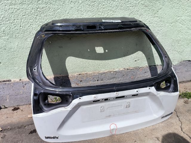 bontott TOYOTA YARIS CROSS Csomagtérajtó (Üres lemez)