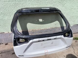 bontott TOYOTA YARIS CROSS Csomagtérajtó (Üres lemez)
