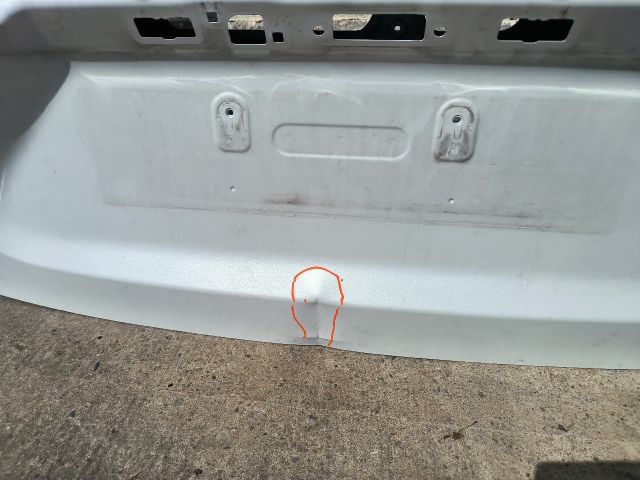 bontott TOYOTA YARIS CROSS Csomagtérajtó (Üres lemez)