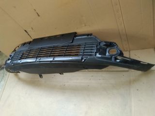 bontott TOYOTA YARIS CROSS Első Lökhárító Alsó Középső Díszrács